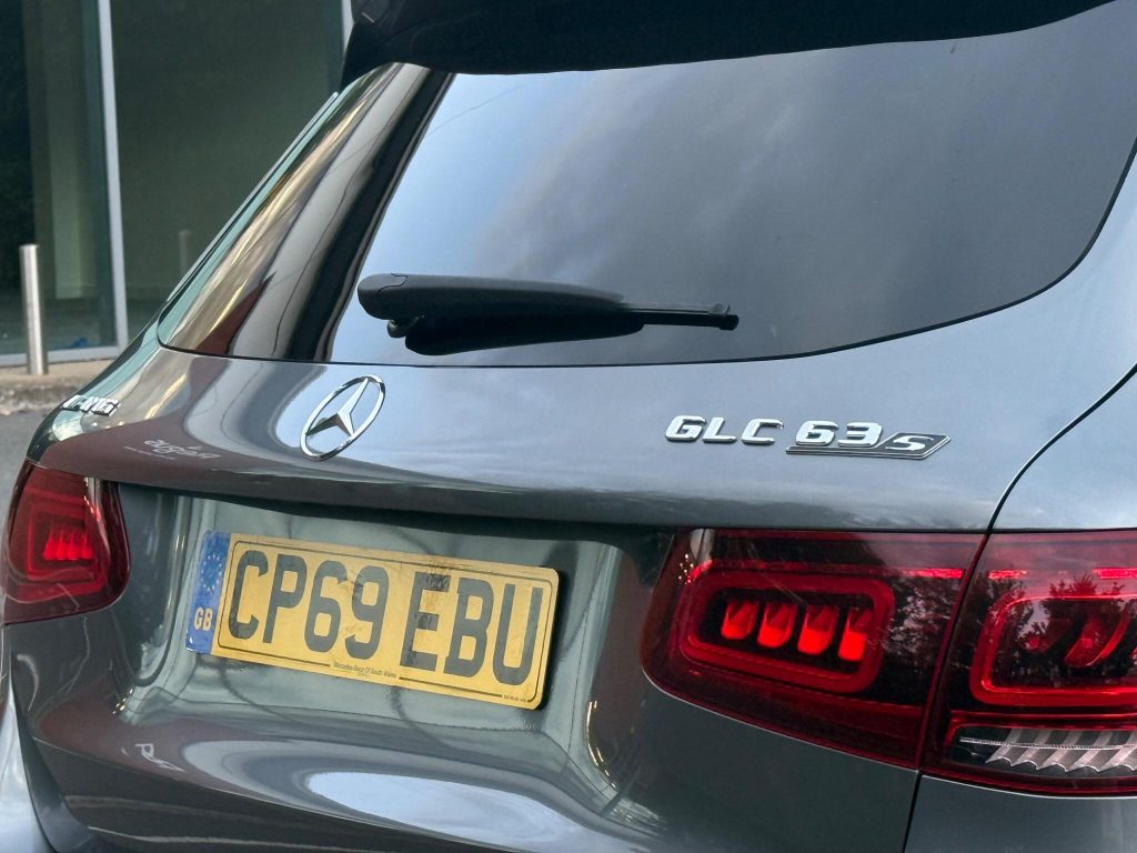 Mercedes-Benz GLC 4.0 GLC63 V8 BiTurbo AMG S (Premium Plus) SpdS MCT 4MATIC+ Euro 6 (s/s) 5dr — photo 89 of 100