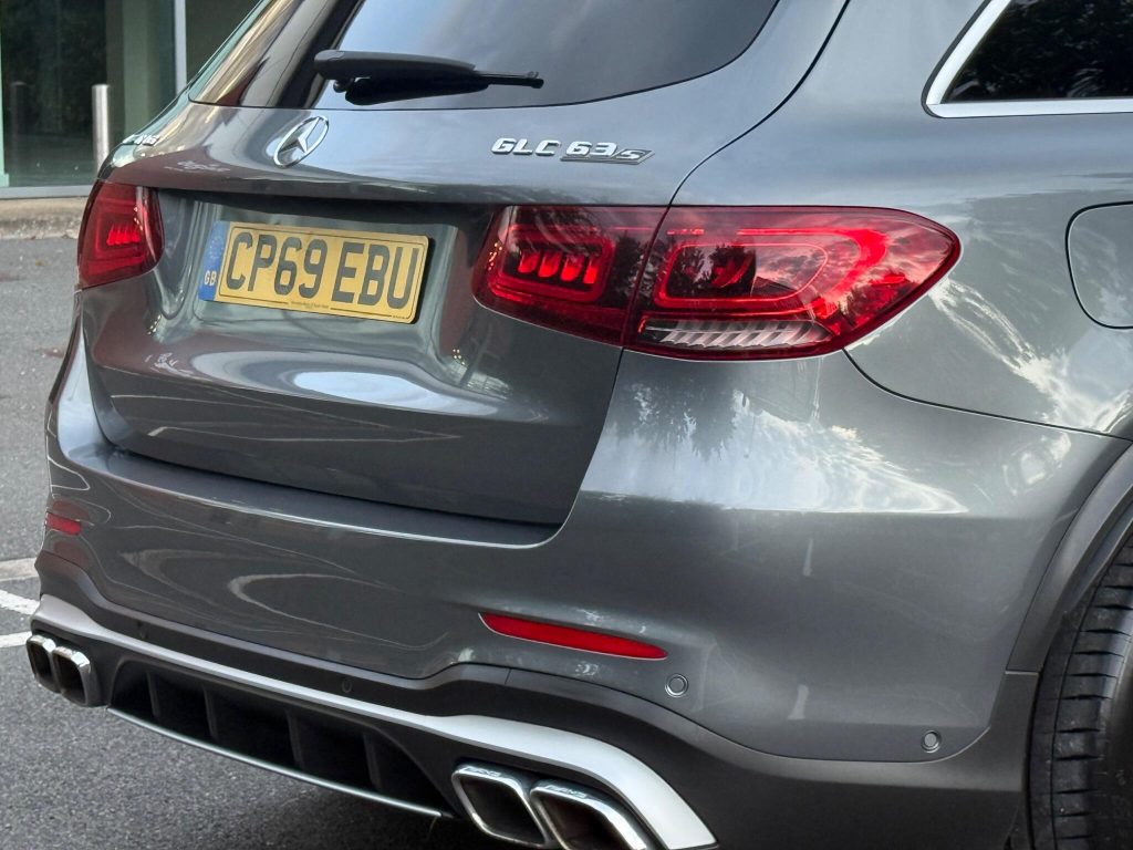 Mercedes-Benz GLC 4.0 GLC63 V8 BiTurbo AMG S (Premium Plus) SpdS MCT 4MATIC+ Euro 6 (s/s) 5dr — photo 90 of 100