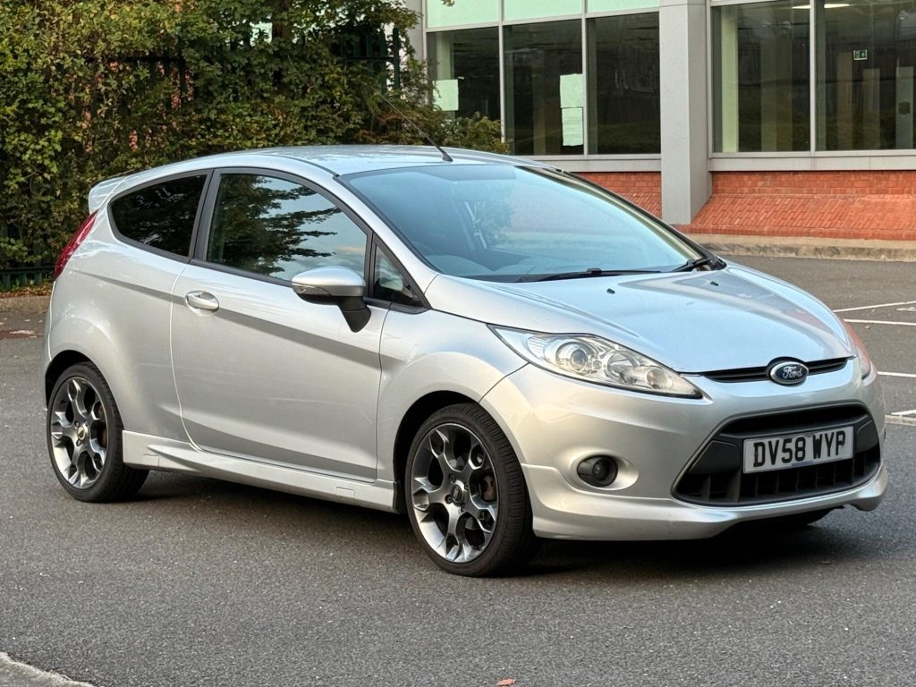 Ford Fiesta 1.6 TDCi Zetec S 3dr — photo 3 of 46