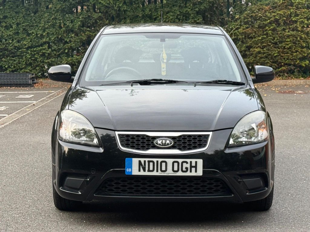 Kia Rio 1.4 Strike 5dr — photo 16 of 42
