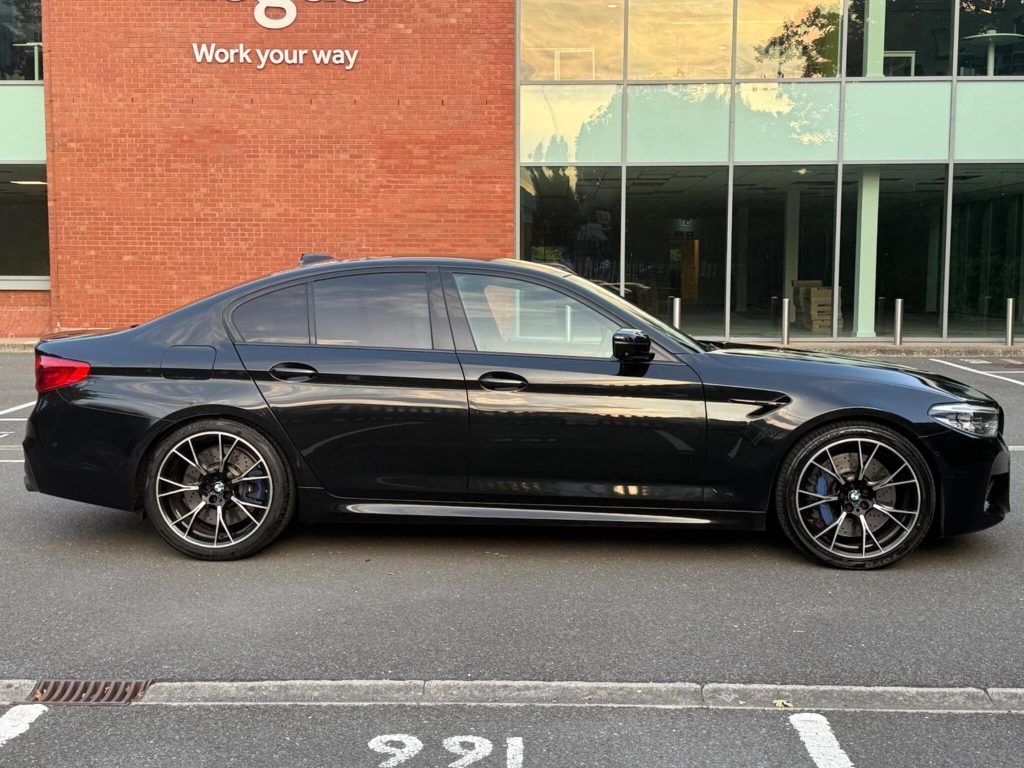BMW M5 4.4i V8 Competition Steptronic xDrive Euro 6 (s/s) 4dr — photo 9 of 93