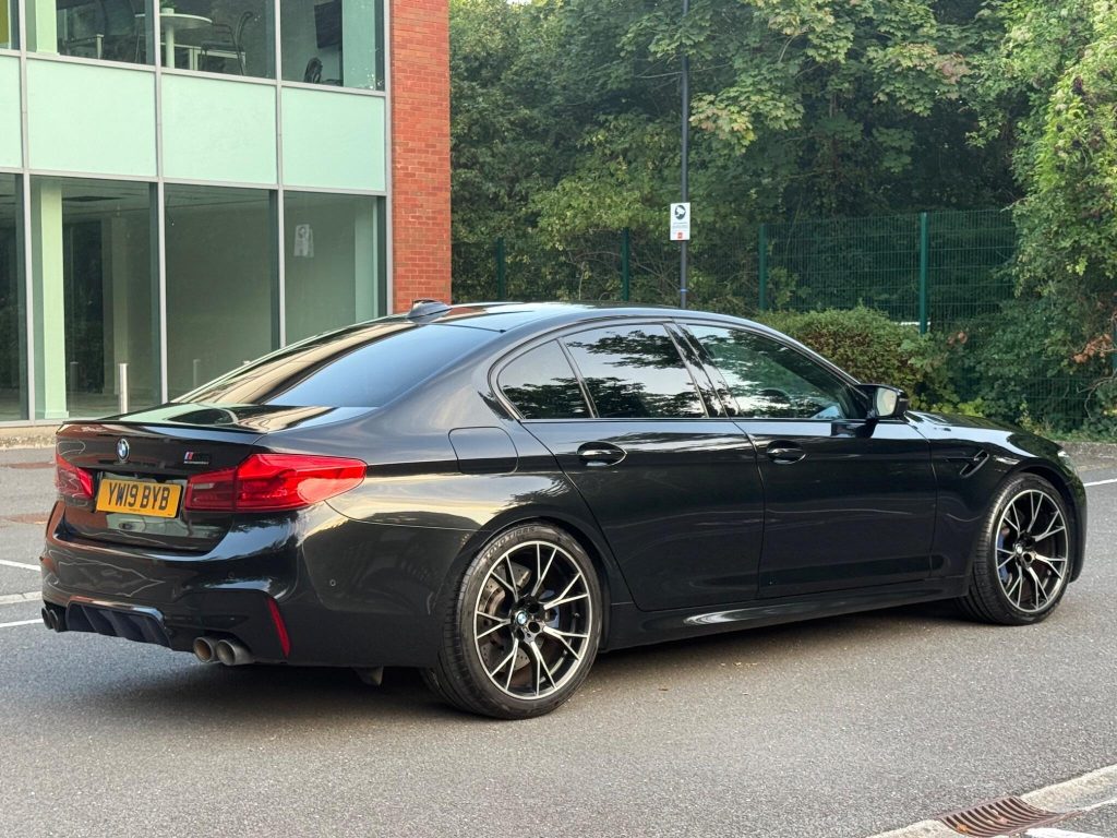 BMW M5 4.4i V8 Competition Steptronic xDrive Euro 6 (s/s) 4dr — photo 12 of 93
