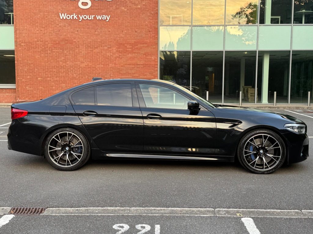 BMW M5 4.4i V8 Competition Steptronic xDrive Euro 6 (s/s) 4dr — photo 14 of 93