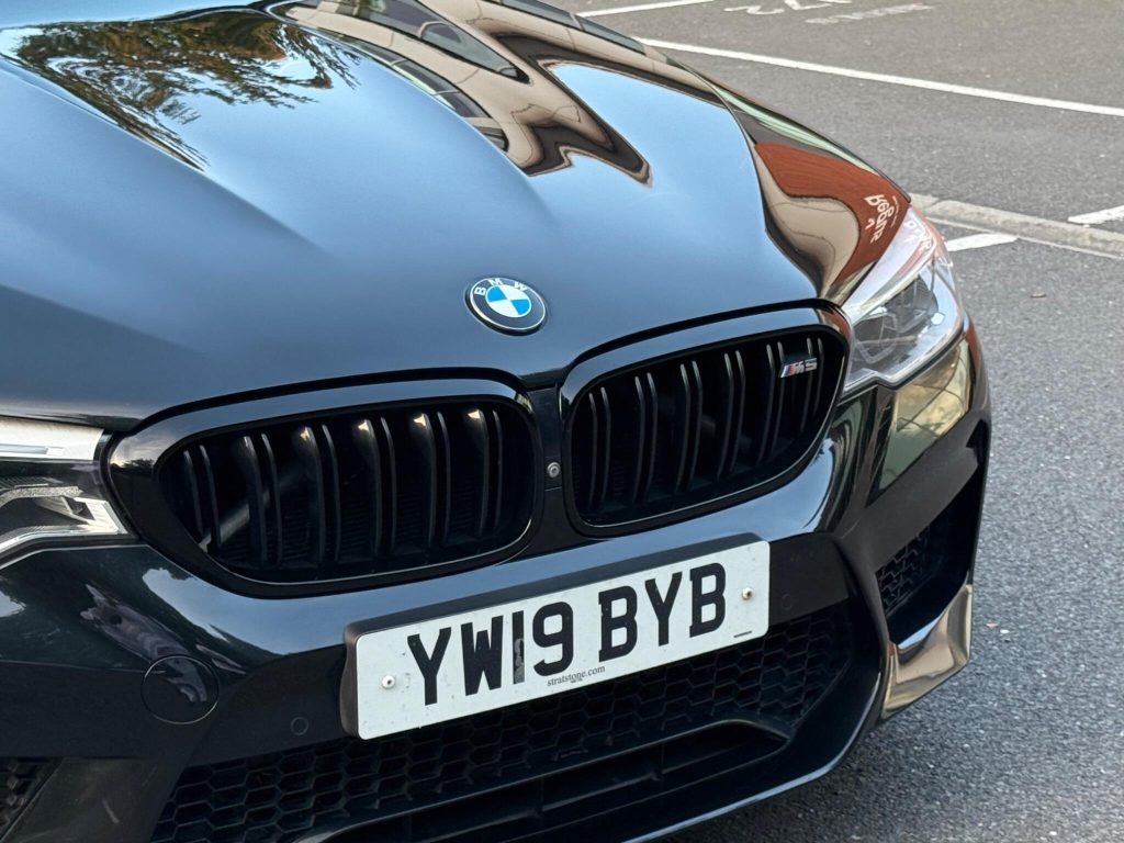 BMW M5 4.4i V8 Competition Steptronic xDrive Euro 6 (s/s) 4dr — photo 47 of 93