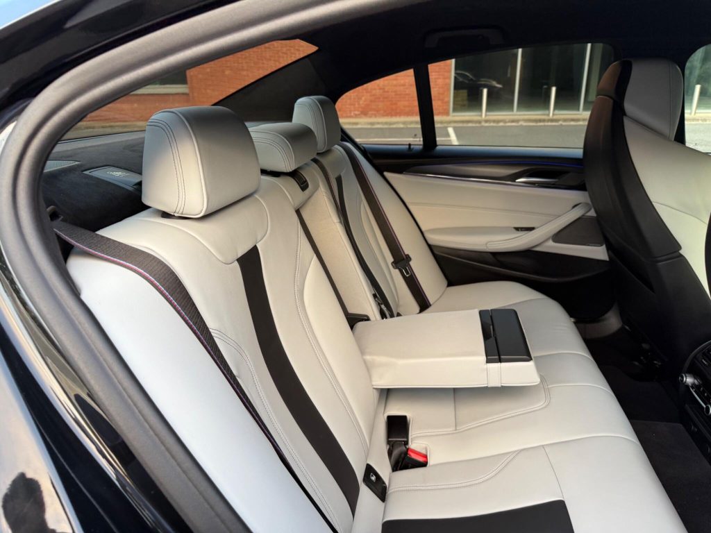 BMW M5 4.4i V8 Competition Steptronic xDrive Euro 6 (s/s) 4dr — photo 81 of 93