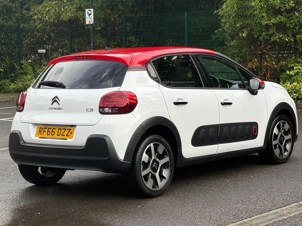 Citroen C3 1.2 PureTech Flair Euro 6 (s/s) 5dr — photo 8 of 56