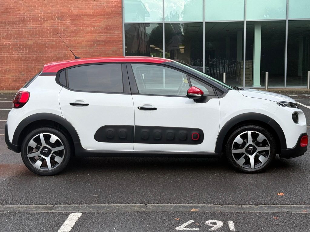 Citroen C3 1.2 PureTech Flair Euro 6 (s/s) 5dr — photo 9 of 56