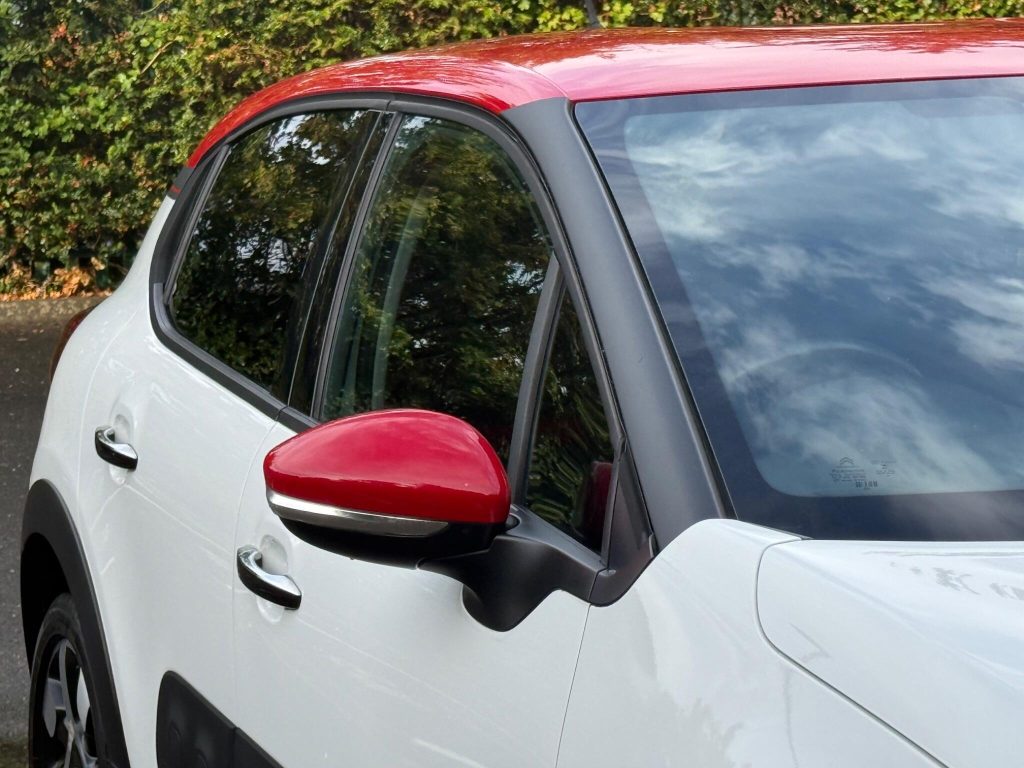 Citroen C3 1.2 PureTech Flair Euro 6 (s/s) 5dr — photo 24 of 56