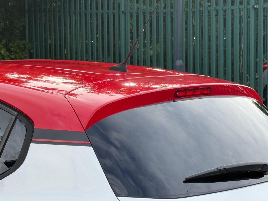 Citroen C3 1.2 PureTech Flair Euro 6 (s/s) 5dr — photo 26 of 56