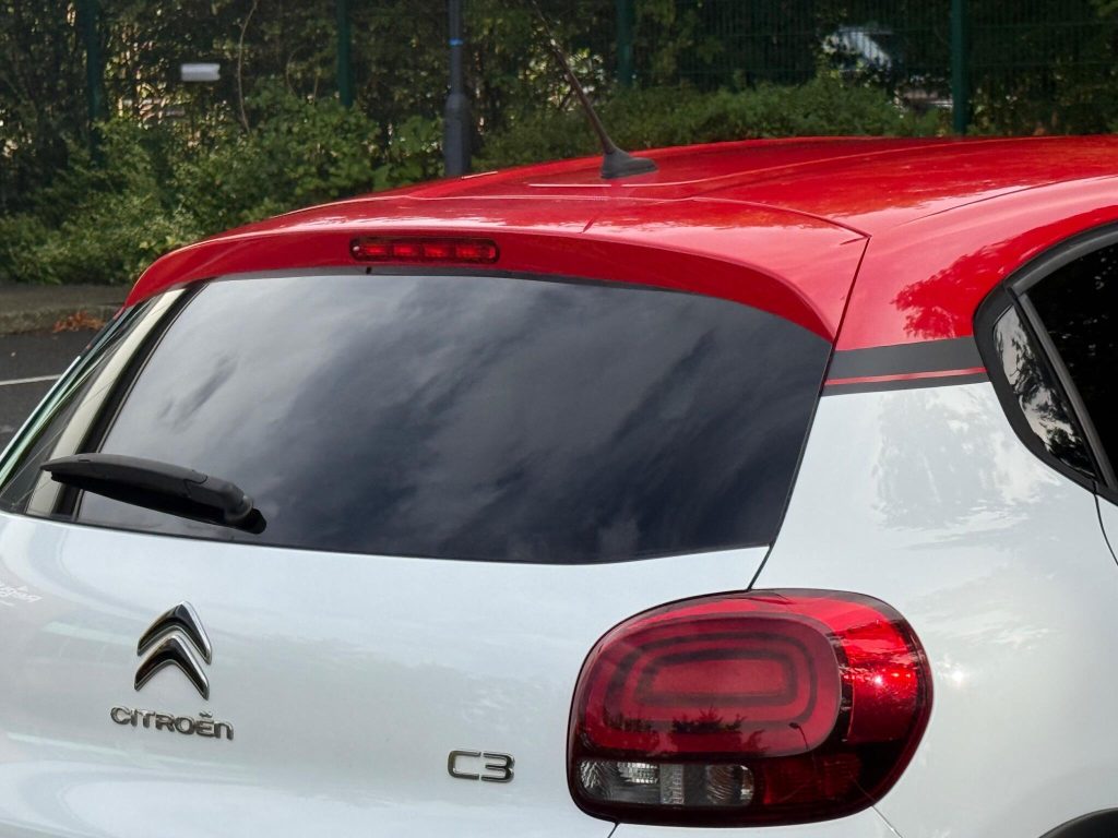 Citroen C3 1.2 PureTech Flair Euro 6 (s/s) 5dr — photo 28 of 56