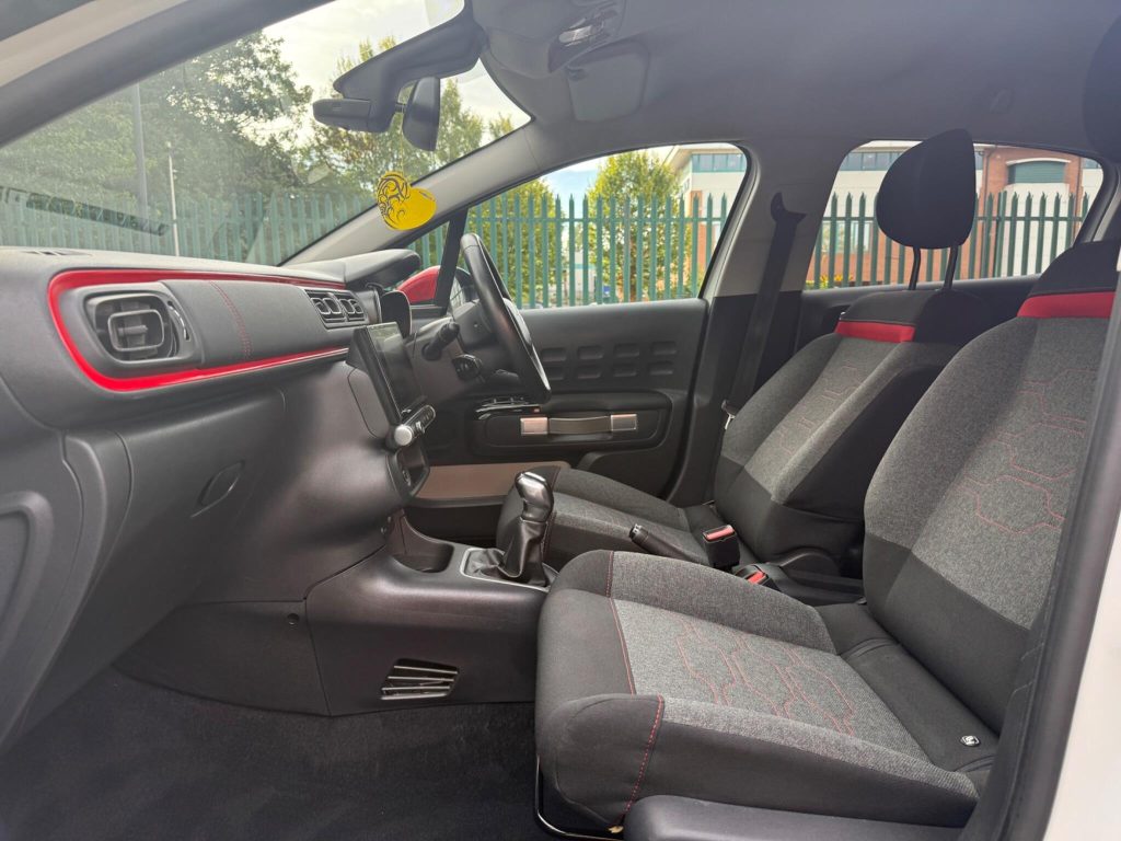 Citroen C3 1.2 PureTech Flair Euro 6 (s/s) 5dr — photo 31 of 56