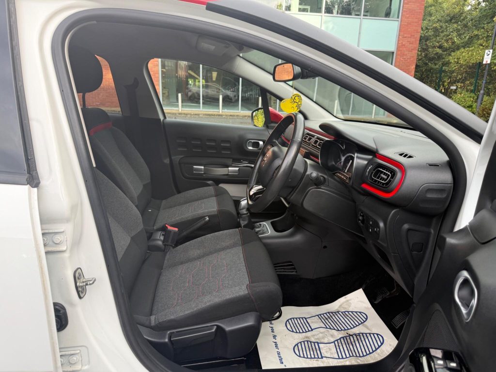 Citroen C3 1.2 PureTech Flair Euro 6 (s/s) 5dr — photo 38 of 56