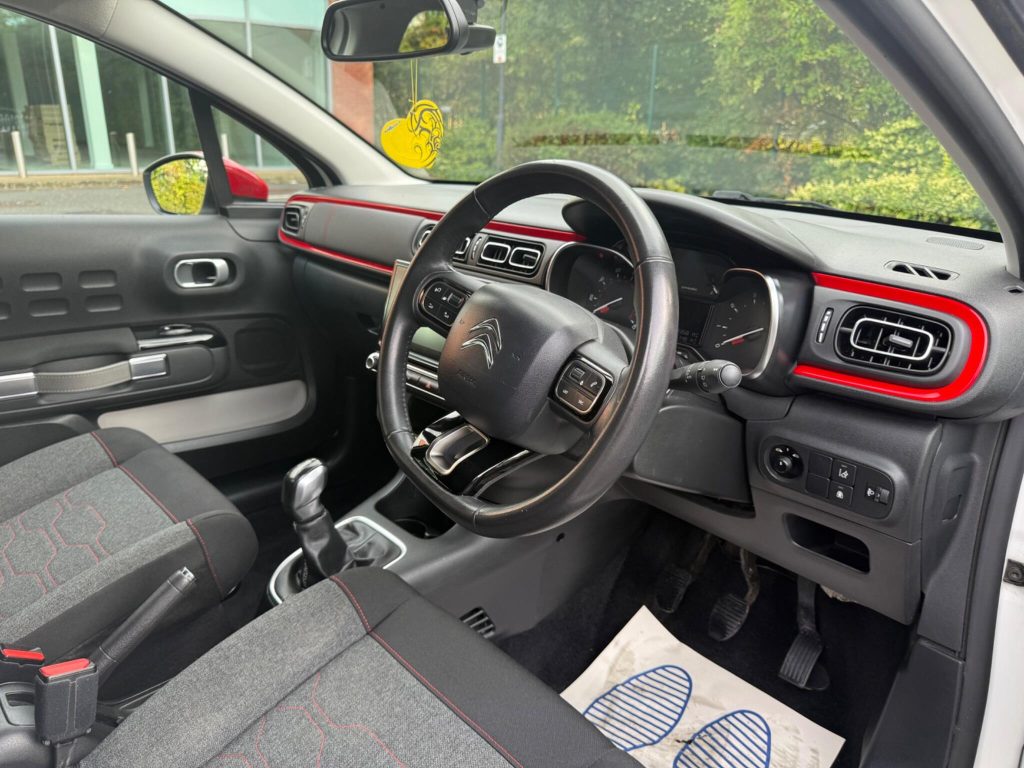 Citroen C3 1.2 PureTech Flair Euro 6 (s/s) 5dr — photo 39 of 56