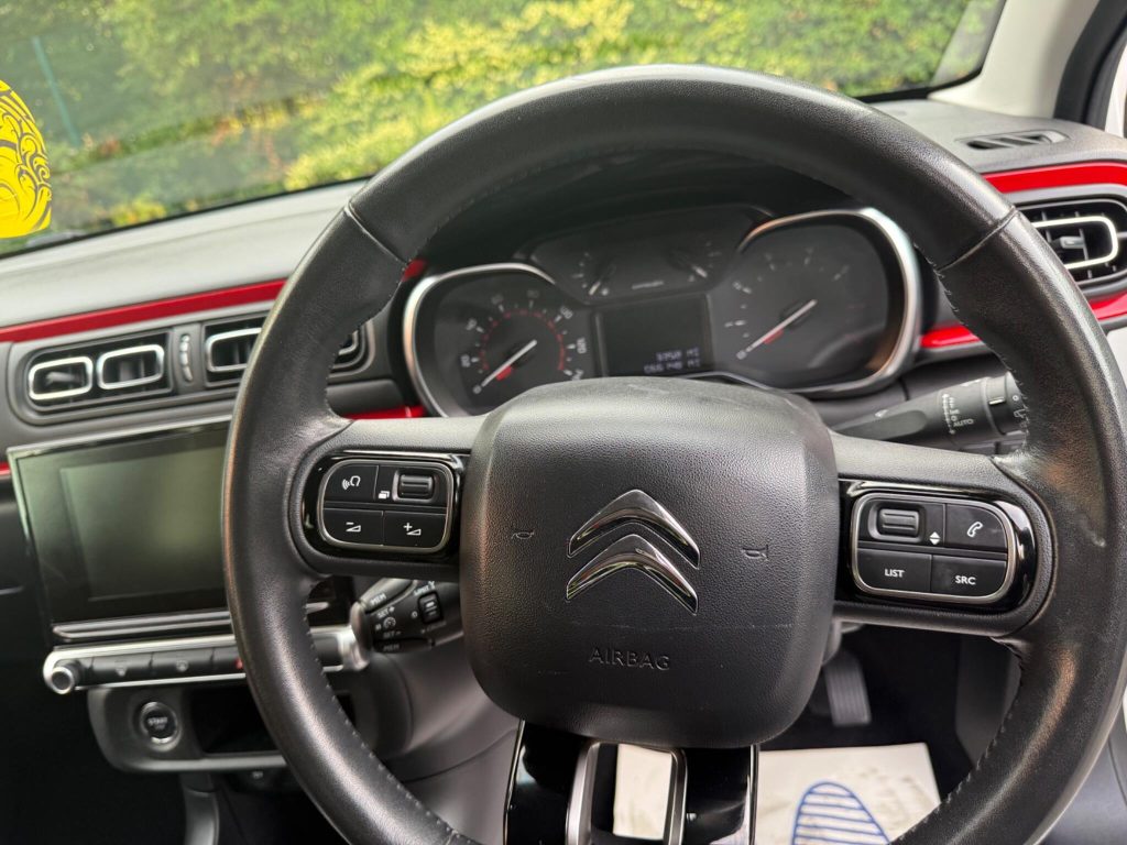 Citroen C3 1.2 PureTech Flair Euro 6 (s/s) 5dr — photo 42 of 56