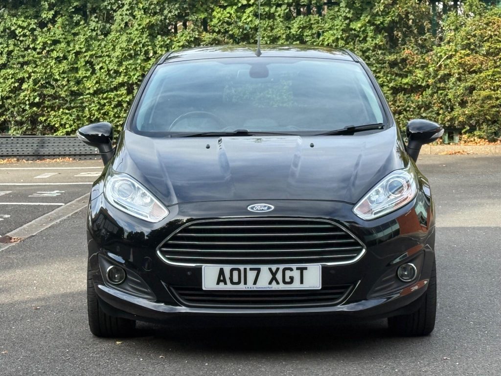 Ford Fiesta 1.0T EcoBoost Titanium Euro 6 (s/s) 5dr — photo 21 of 49