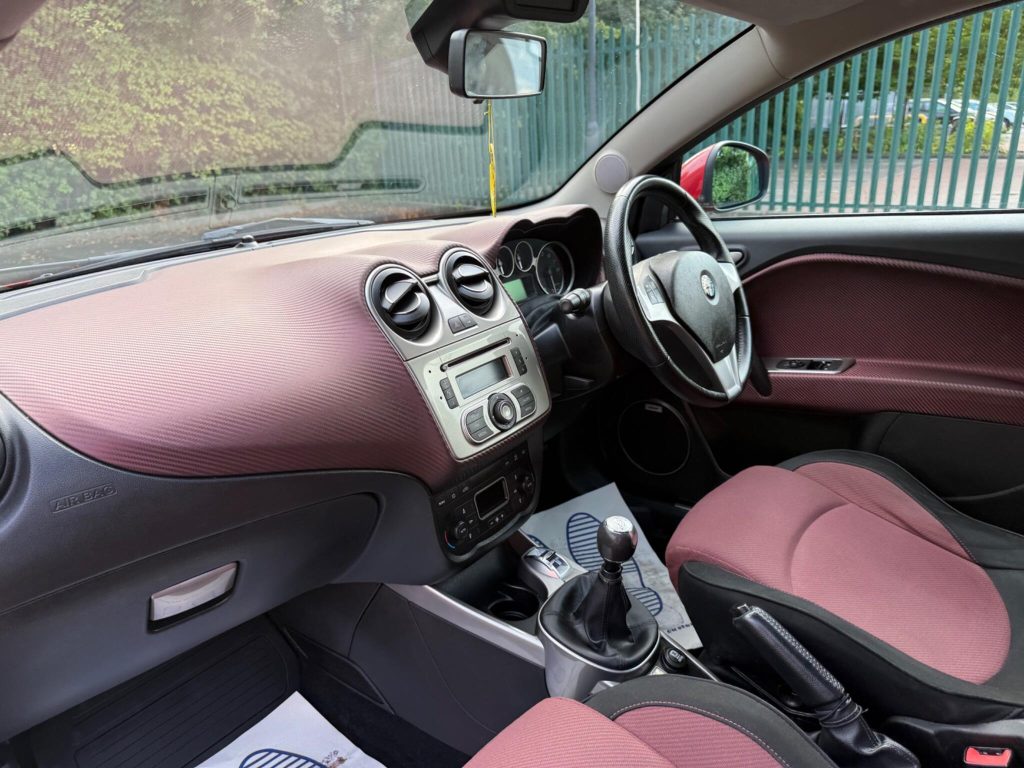 Alfa Romeo MiTo 1.4 TB MultiAir Lusso Euro 5 (s/s) 3dr — photo 19 of 46