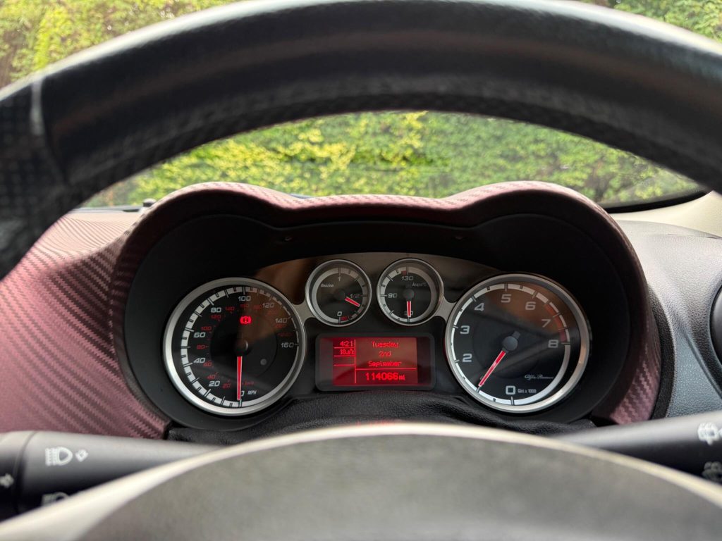 Alfa Romeo MiTo 1.4 TB MultiAir Lusso Euro 5 (s/s) 3dr — photo 44 of 46