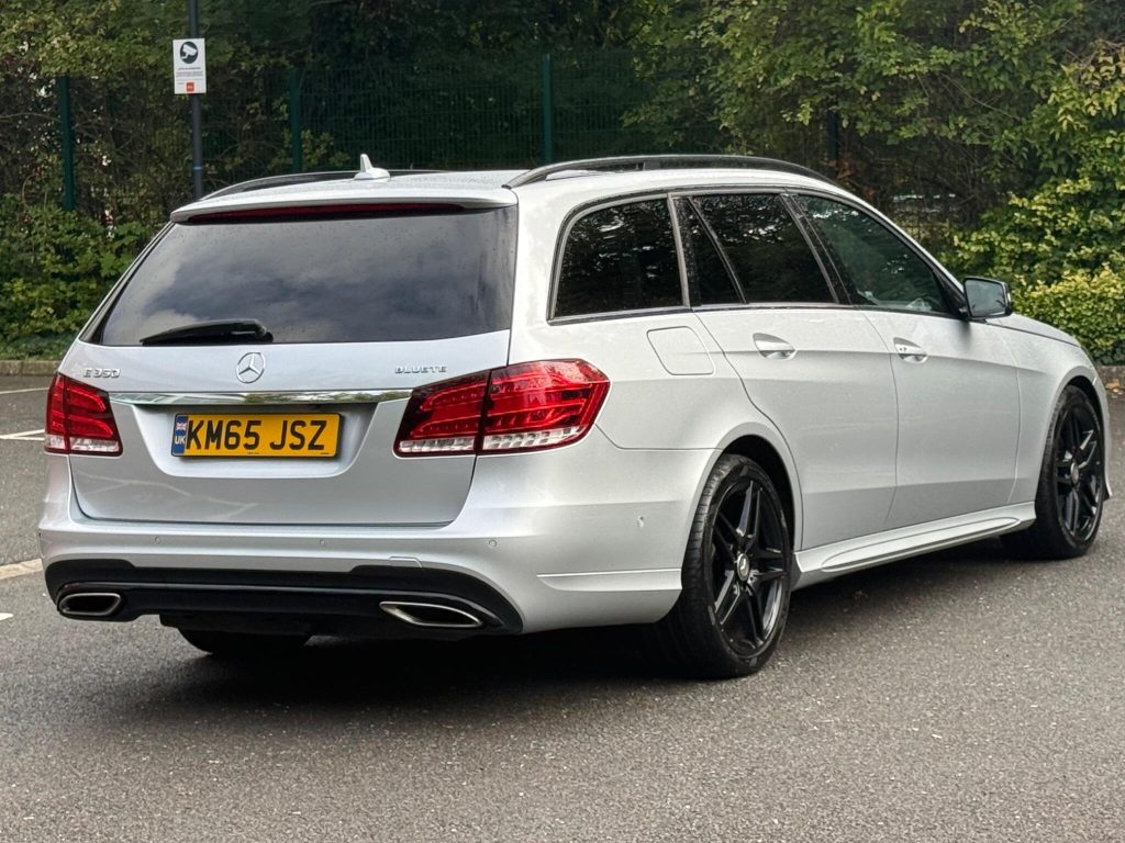 Mercedes-Benz E-class 3.0 E350 V6 BlueTEC AMG Night Edition (Premium) G-Tronic+ Euro 6 (s/s) 5dr — photo 10 of 59