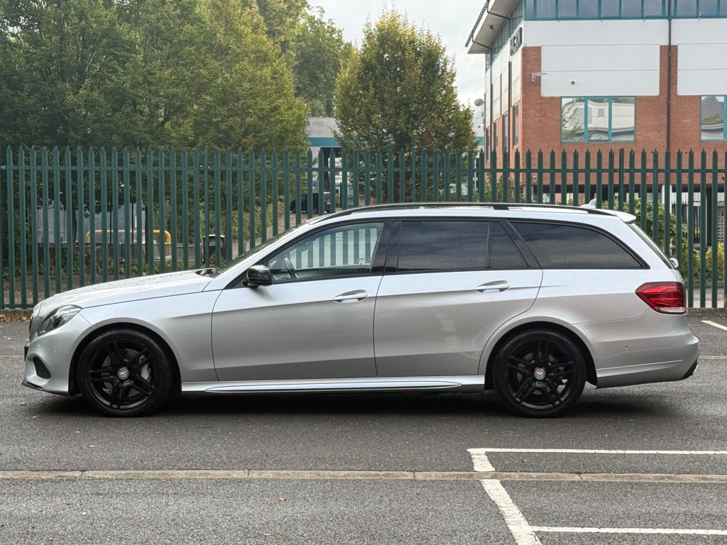Mercedes-Benz E-class 3.0 E350 V6 BlueTEC AMG Night Edition (Premium) G-Tronic+ Euro 6 (s/s) 5dr — photo 15 of 59