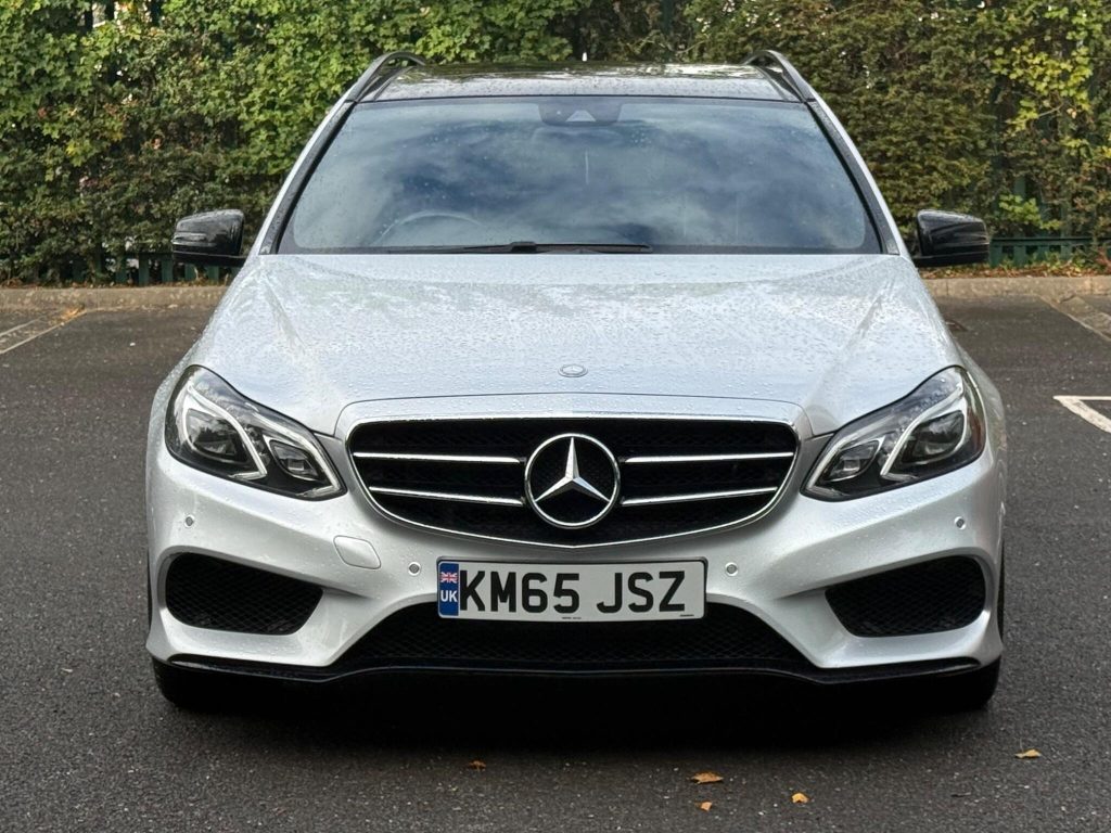 Mercedes-Benz E-class 3.0 E350 V6 BlueTEC AMG Night Edition (Premium) G-Tronic+ Euro 6 (s/s) 5dr — photo 24 of 59
