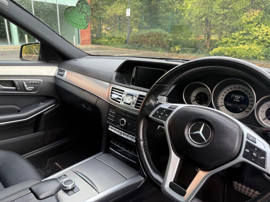 Mercedes-Benz E-class 3.0 E350 V6 BlueTEC AMG Night Edition (Premium) G-Tronic+ Euro 6 (s/s) 5dr — photo 42 of 59