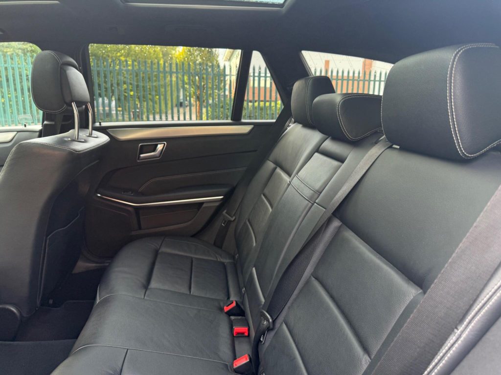 Mercedes-Benz E-class 3.0 E350 V6 BlueTEC AMG Night Edition (Premium) G-Tronic+ Euro 6 (s/s) 5dr — photo 57 of 59