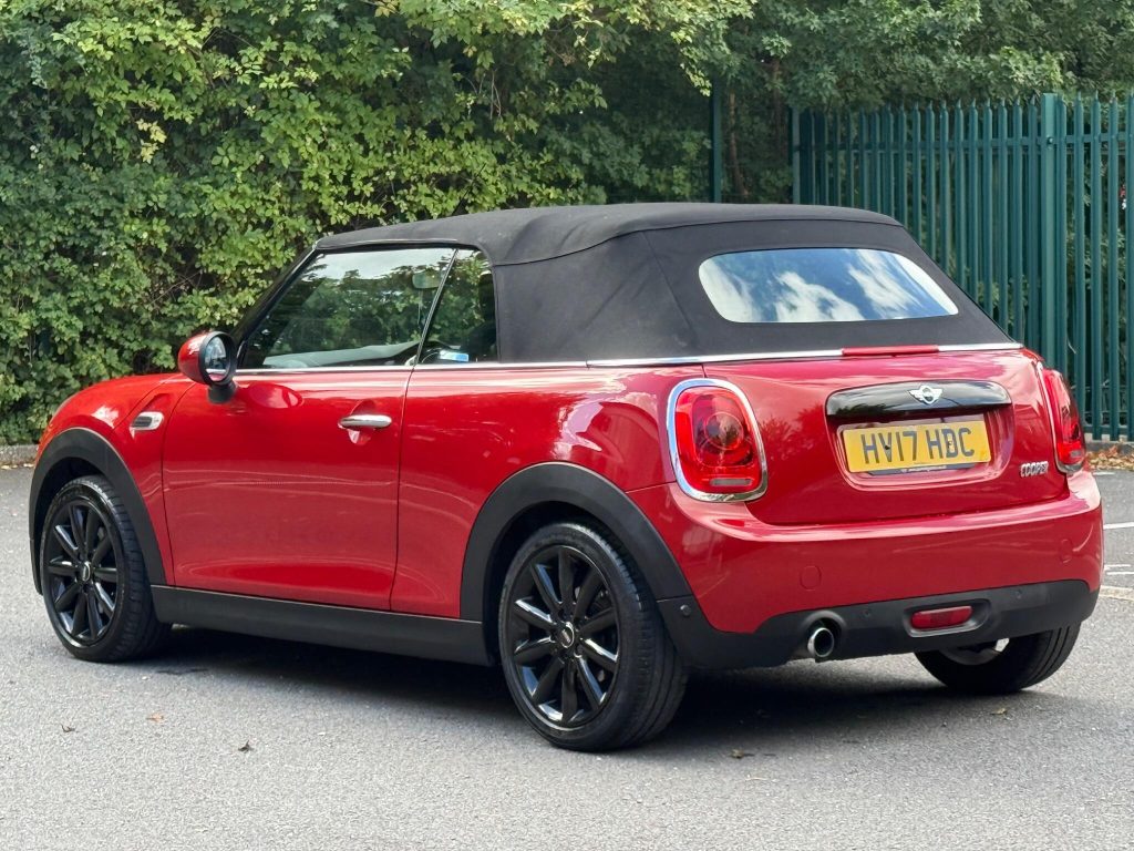 MINI Convertible 1.5 Cooper Euro 6 (s/s) 2dr — photo 14 of 68