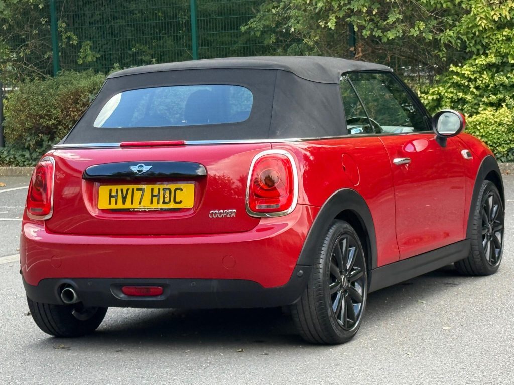 MINI Convertible 1.5 Cooper Euro 6 (s/s) 2dr — photo 16 of 68