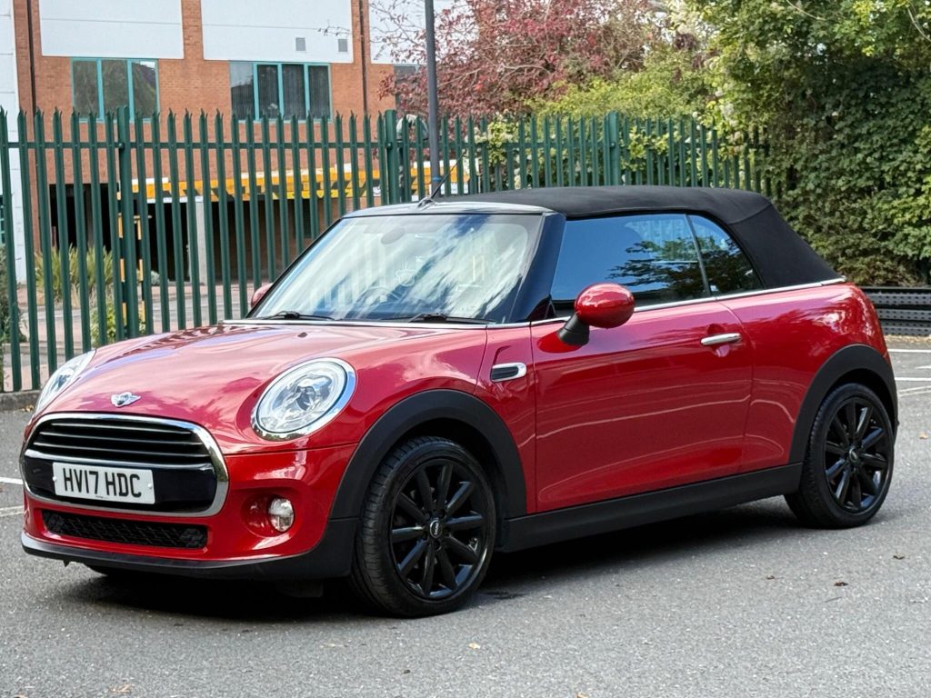 MINI Convertible 1.5 Cooper Euro 6 (s/s) 2dr — photo 18 of 68