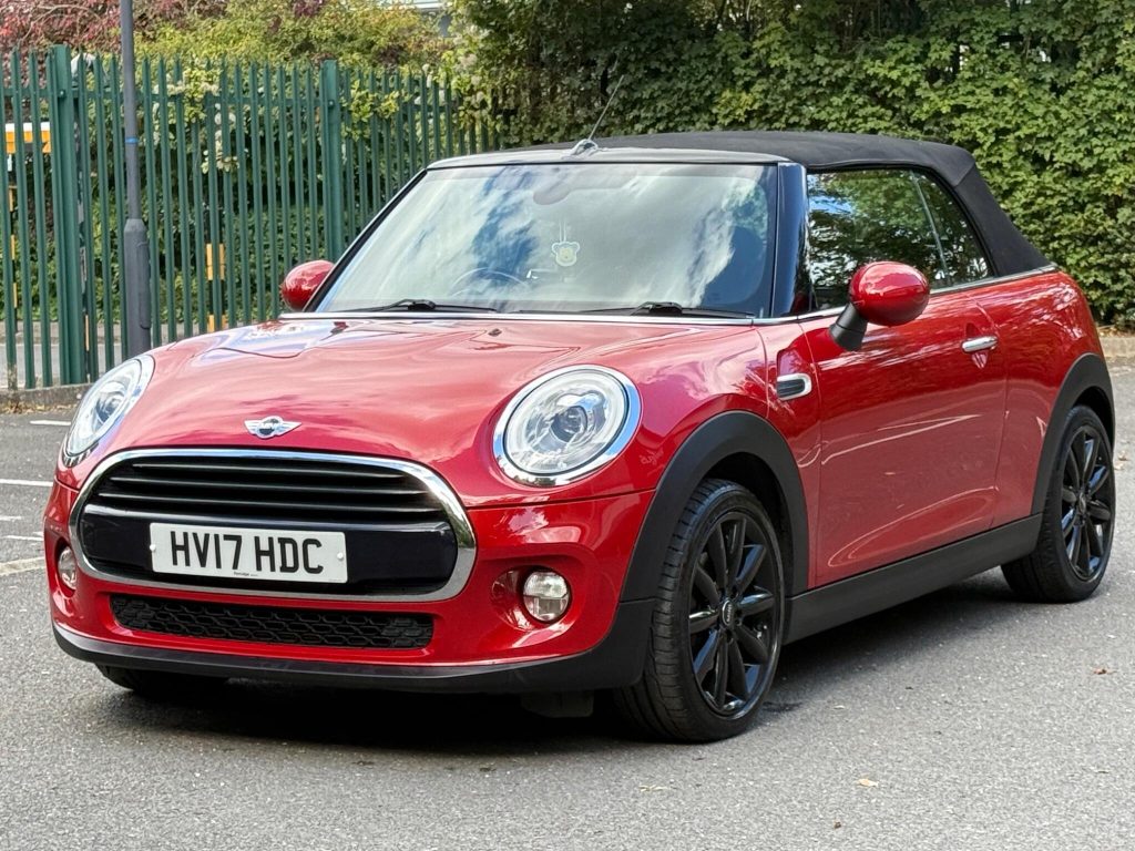 MINI Convertible 1.5 Cooper Euro 6 (s/s) 2dr — photo 21 of 68