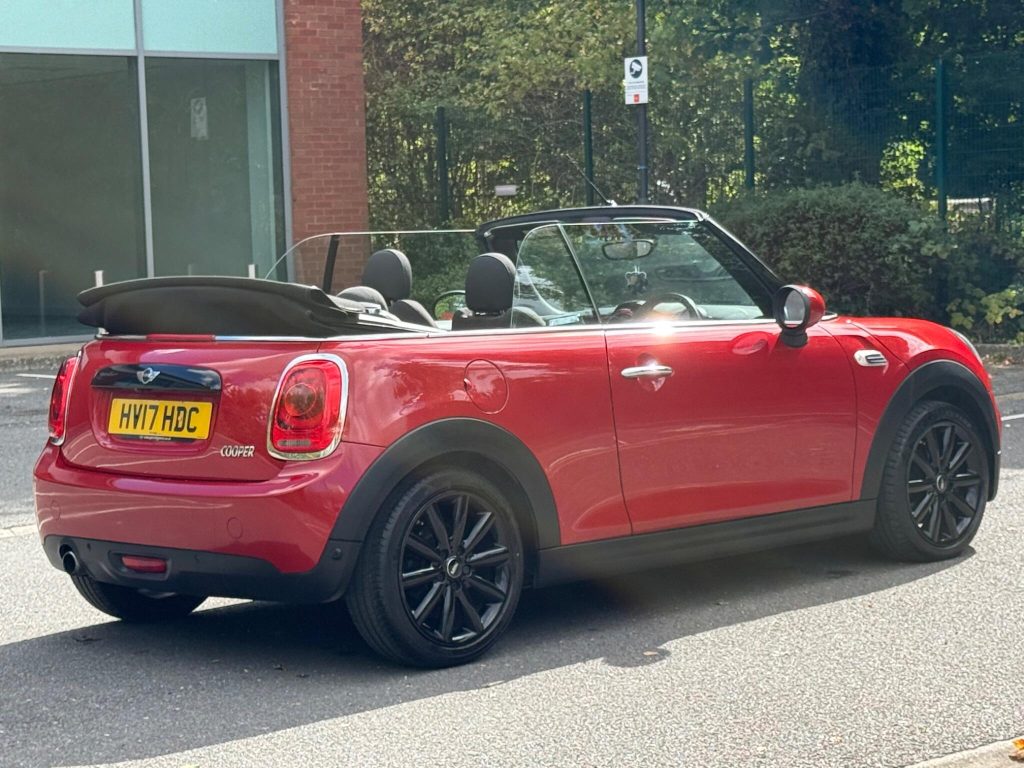 MINI Convertible 1.5 Cooper Euro 6 (s/s) 2dr — photo 56 of 68