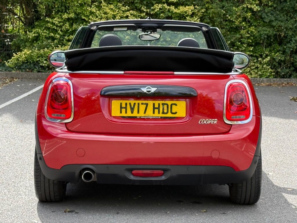 MINI Convertible 1.5 Cooper Euro 6 (s/s) 2dr — photo 57 of 68