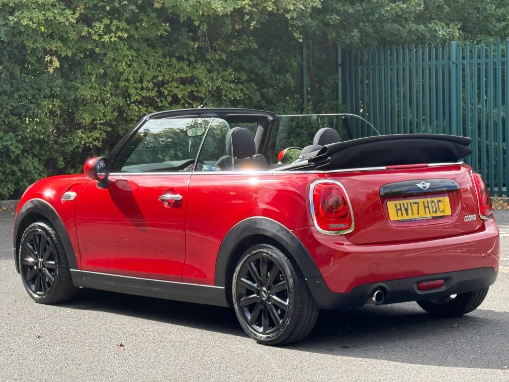 MINI Convertible 1.5 Cooper Euro 6 (s/s) 2dr — photo 58 of 68