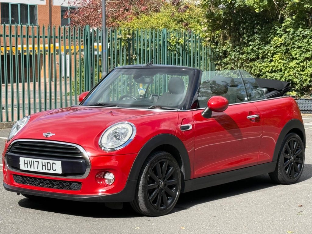 MINI Convertible 1.5 Cooper Euro 6 (s/s) 2dr — photo 60 of 68