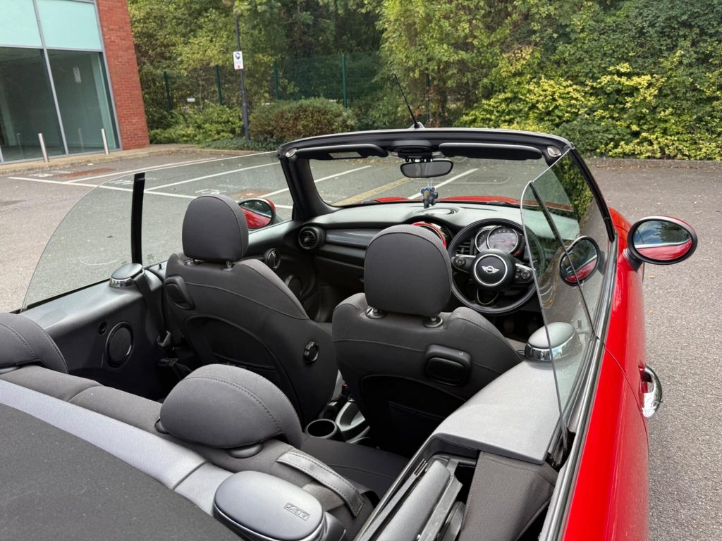 MINI Convertible 1.5 Cooper Euro 6 (s/s) 2dr — photo 64 of 68