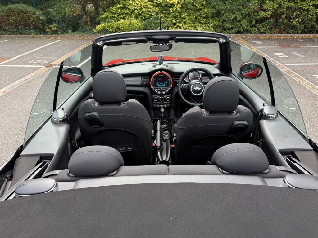 MINI Convertible 1.5 Cooper Euro 6 (s/s) 2dr — photo 67 of 68