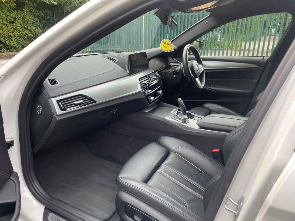 BMW 5 Series 2.0 520i GPF M Sport Auto Euro 6 (s/s) 4dr — photo 23 of 40