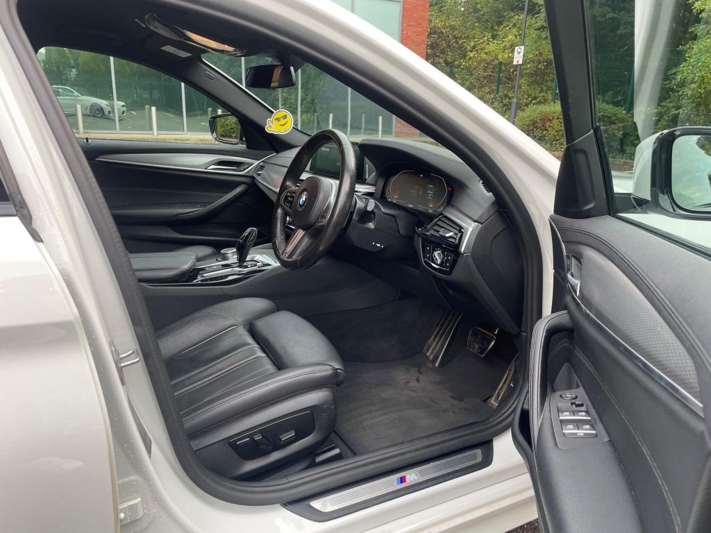 BMW 5 Series 2.0 520i GPF M Sport Auto Euro 6 (s/s) 4dr — photo 25 of 40