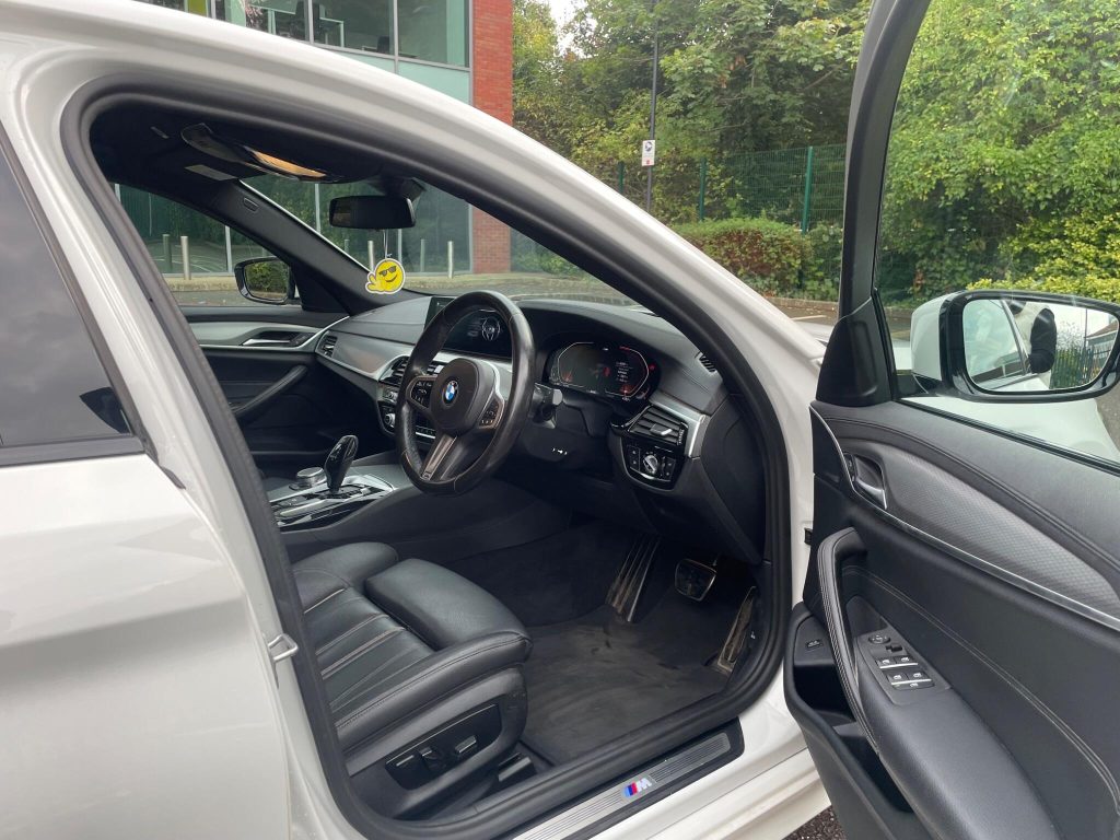 BMW 5 Series 2.0 520i GPF M Sport Auto Euro 6 (s/s) 4dr — photo 26 of 40