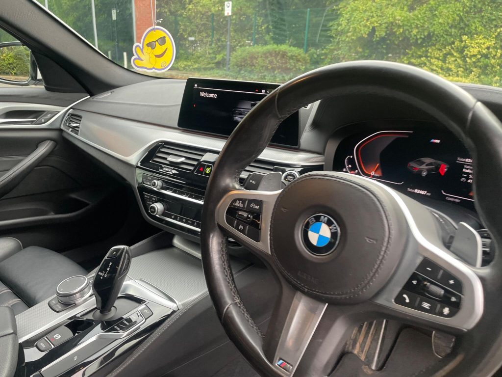 BMW 5 Series 2.0 520i GPF M Sport Auto Euro 6 (s/s) 4dr — photo 31 of 40