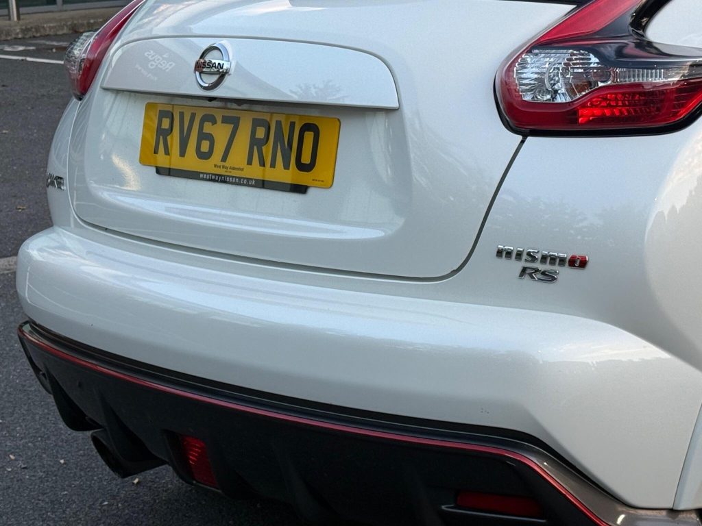 Nissan Juke 1.6 DIG-T Nismo RS XTRON 4WD Euro 6 5dr — photo 27 of 67