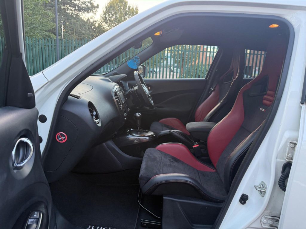 Nissan Juke 1.6 DIG-T Nismo RS XTRON 4WD Euro 6 5dr — photo 36 of 67