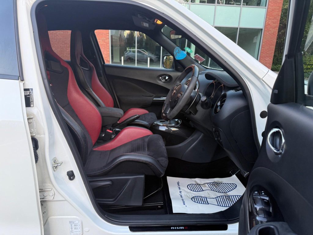 Nissan Juke 1.6 DIG-T Nismo RS XTRON 4WD Euro 6 5dr — photo 44 of 67