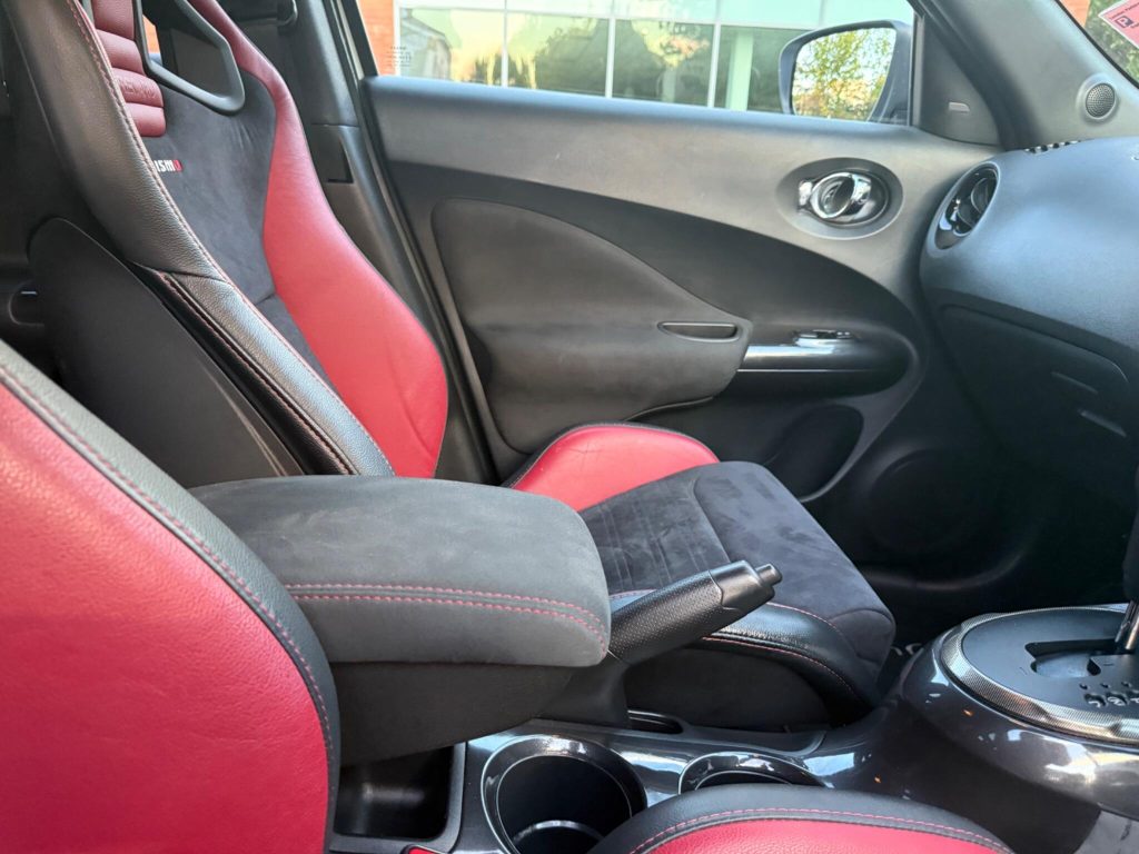 Nissan Juke 1.6 DIG-T Nismo RS XTRON 4WD Euro 6 5dr — photo 54 of 67