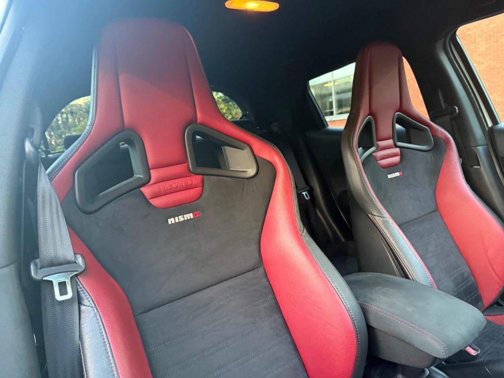Nissan Juke 1.6 DIG-T Nismo RS XTRON 4WD Euro 6 5dr — photo 57 of 67