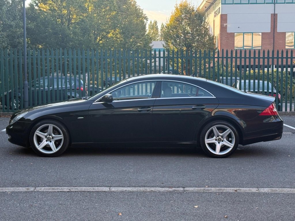 Mercedes-Benz CLS 3.0 CLS350 CDI Grand Edition Coupe 7G-Tronic 4dr — photo 15 of 63
