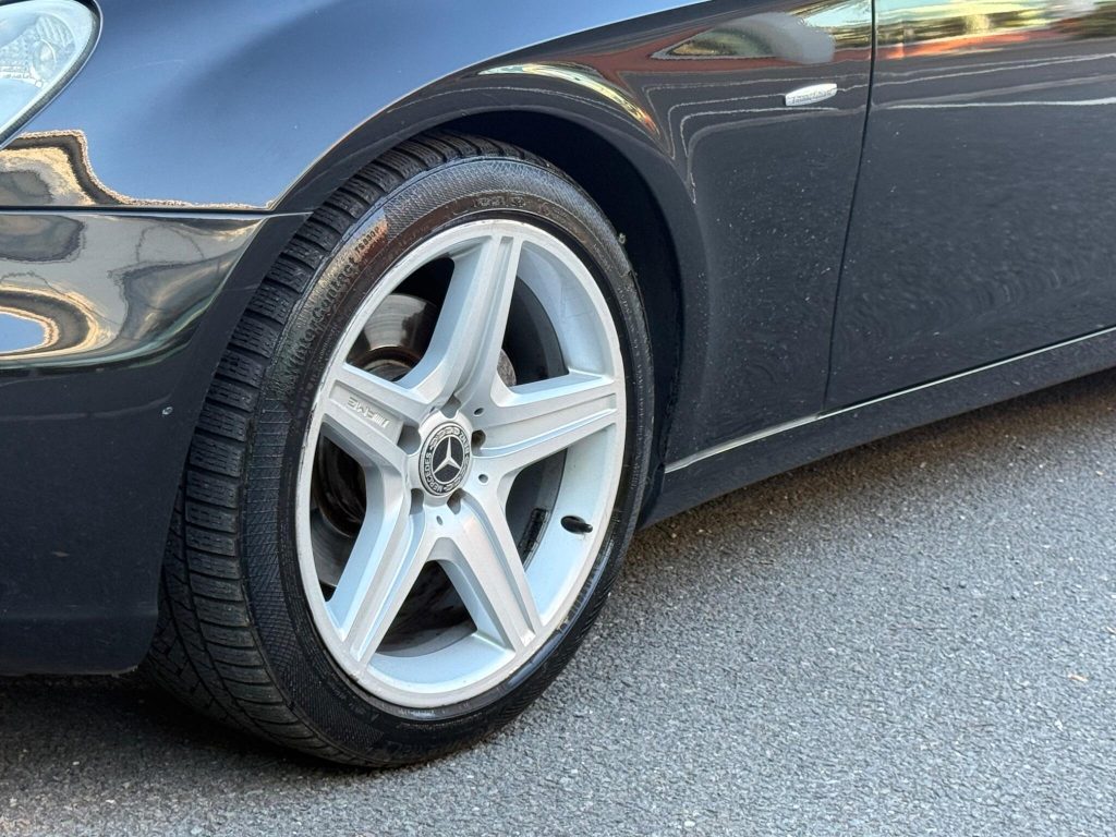 Mercedes-Benz CLS 3.0 CLS350 CDI Grand Edition Coupe 7G-Tronic 4dr — photo 22 of 63