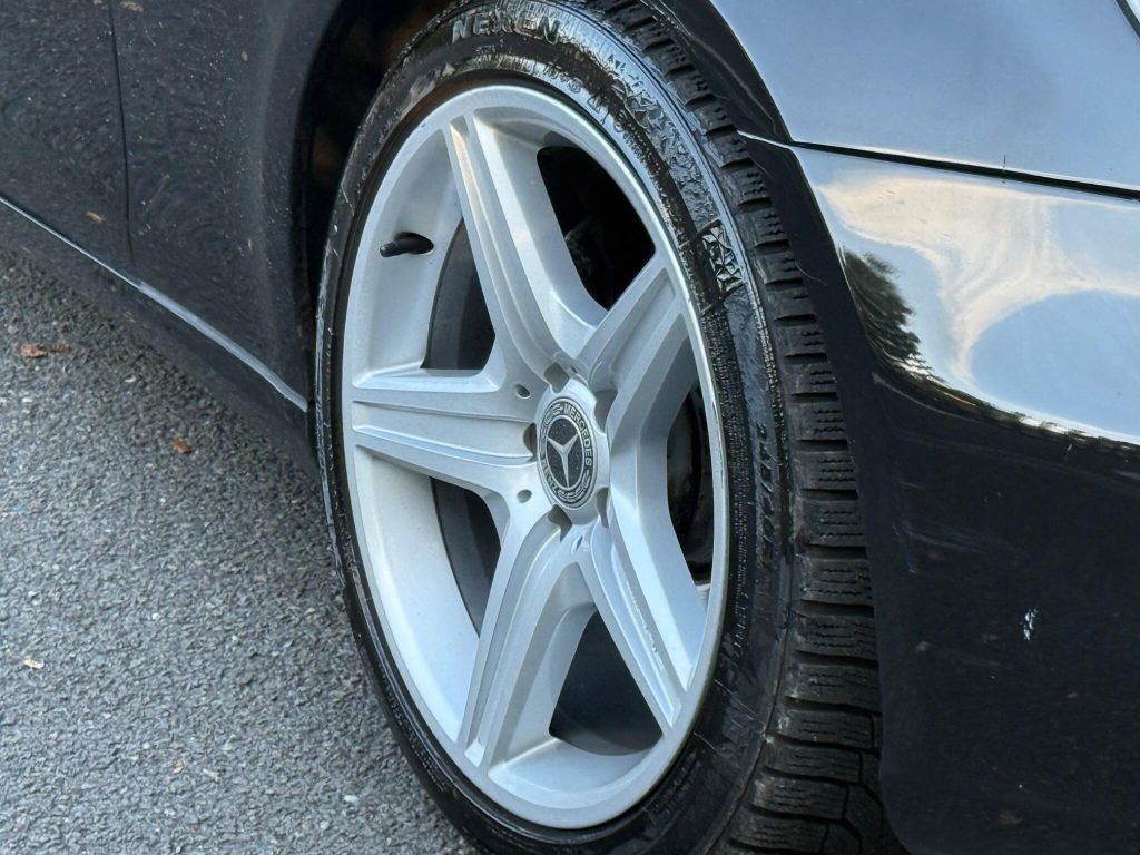Mercedes-Benz CLS 3.0 CLS350 CDI Grand Edition Coupe 7G-Tronic 4dr — photo 24 of 63