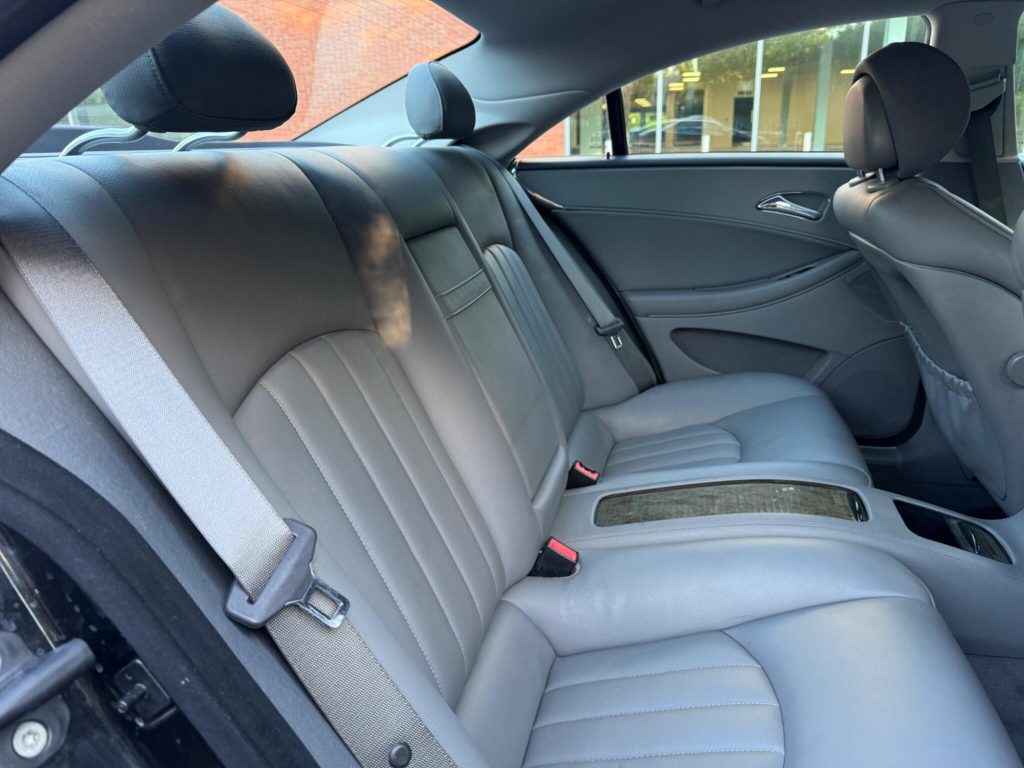 Mercedes-Benz CLS 3.0 CLS350 CDI Grand Edition Coupe 7G-Tronic 4dr — photo 47 of 63