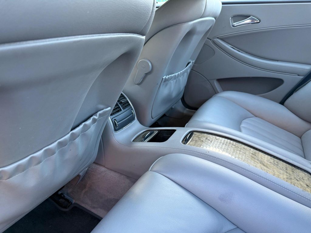 Mercedes-Benz CLS 3.0 CLS350 CDI Grand Edition Coupe 7G-Tronic 4dr — photo 58 of 63